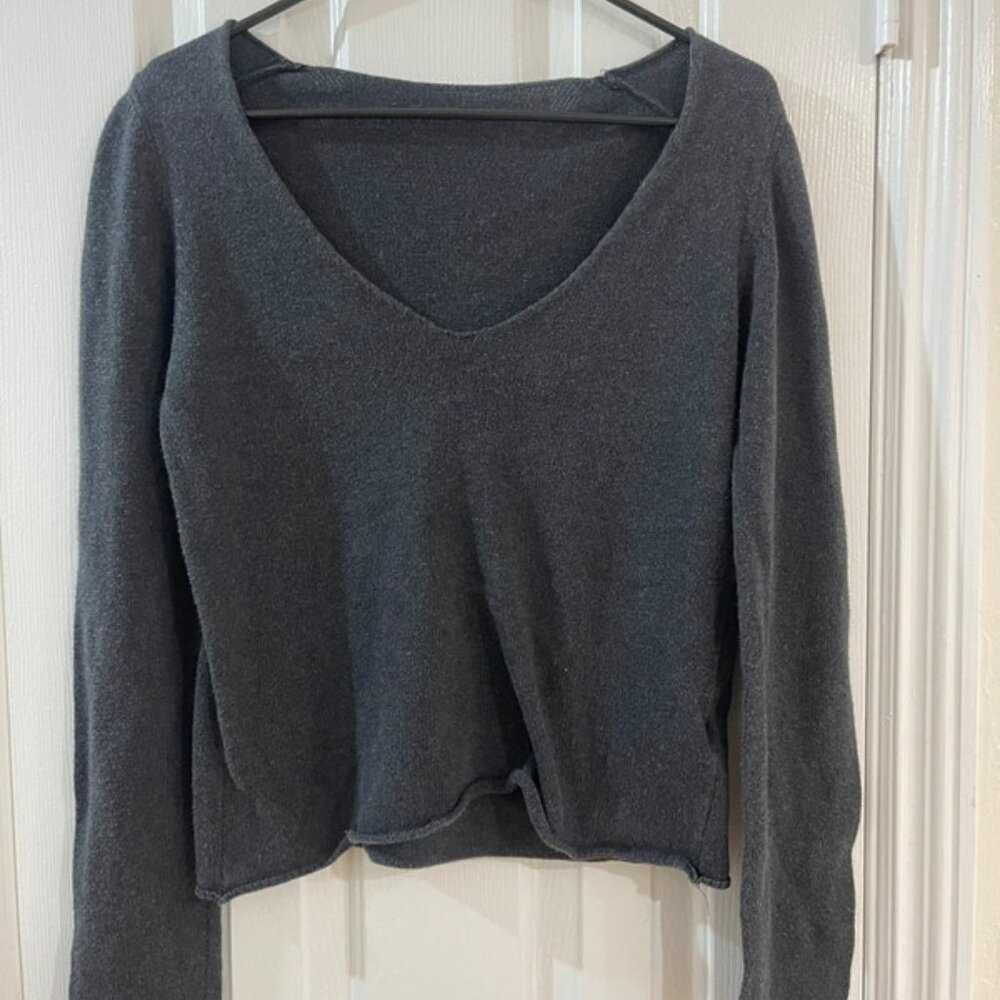 gray long sleeve